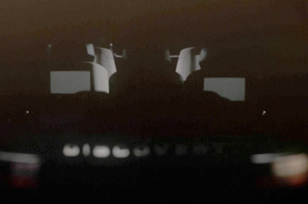 New Land Rover Discovery family previewed