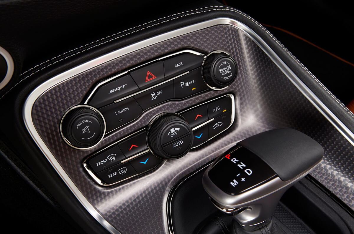 Challenger SRT Hellcat auto gearbox