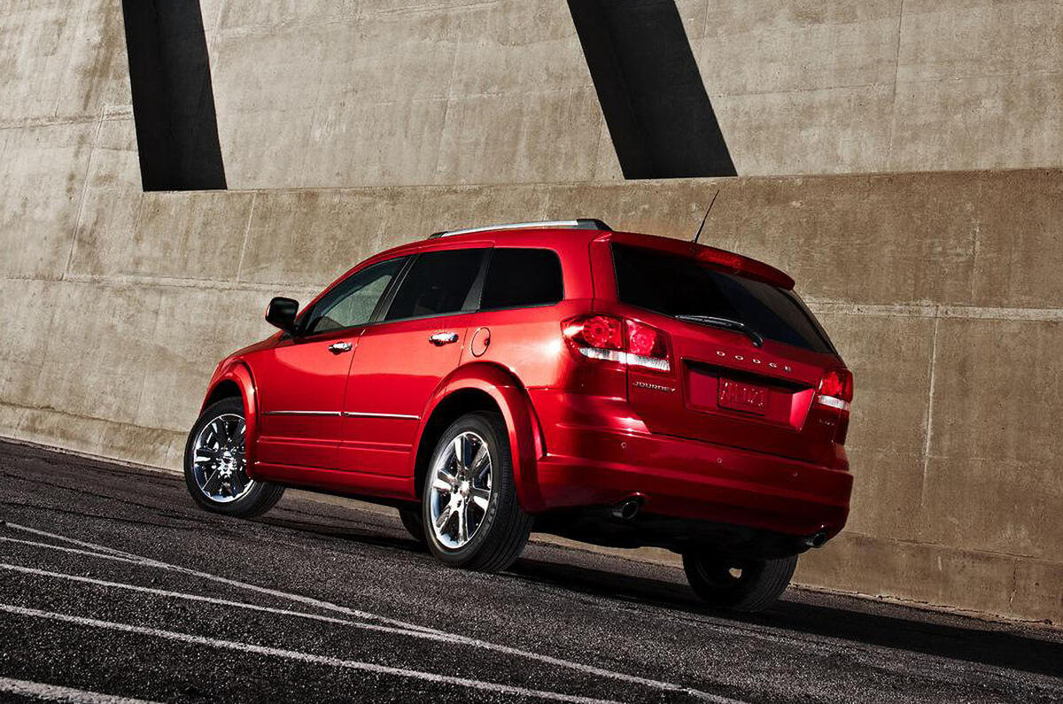 Dodge Journey facelift revealed