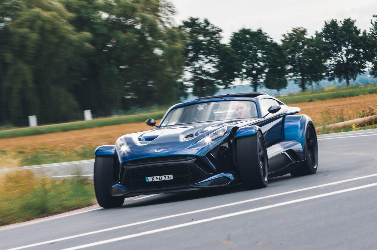 donkervoort f22 101 1600x1067 691f9311 daf3 4c3e 845d 04ceea86c1da donkervoort f22 101 1600x1067 691f9311 daf3 4c3e 845d 04ceea86c1da