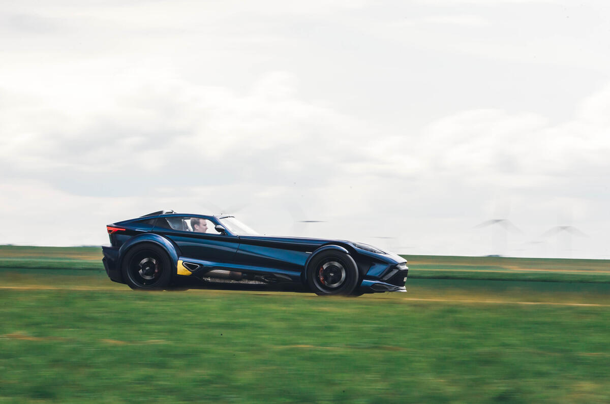 donkervoort f22 80 1600x1067 ec9bd7e1 477f 46da b6b2 79d03d5b5e2b donkervoort f22 80 1600x1067 ec9bd7e1 477f 46da b6b2 79d03d5b5e2b