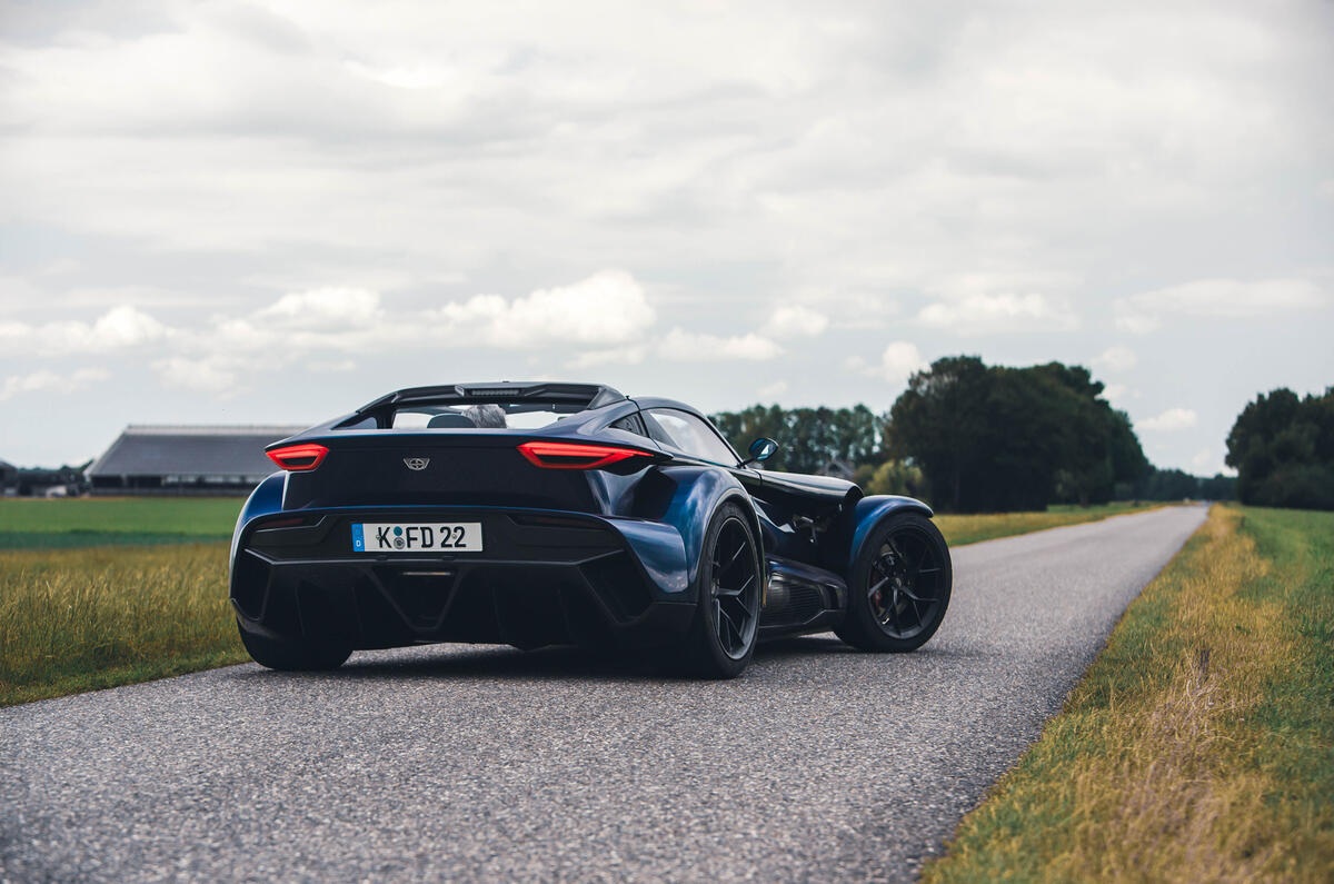 donkervoort f22 89 1600x1067 a96bb7d2 ded3 4759 a504 36619271b7c7 donkervoort f22 89 1600x1067 a96bb7d2 ded3 4759 a504 36619271b7c7