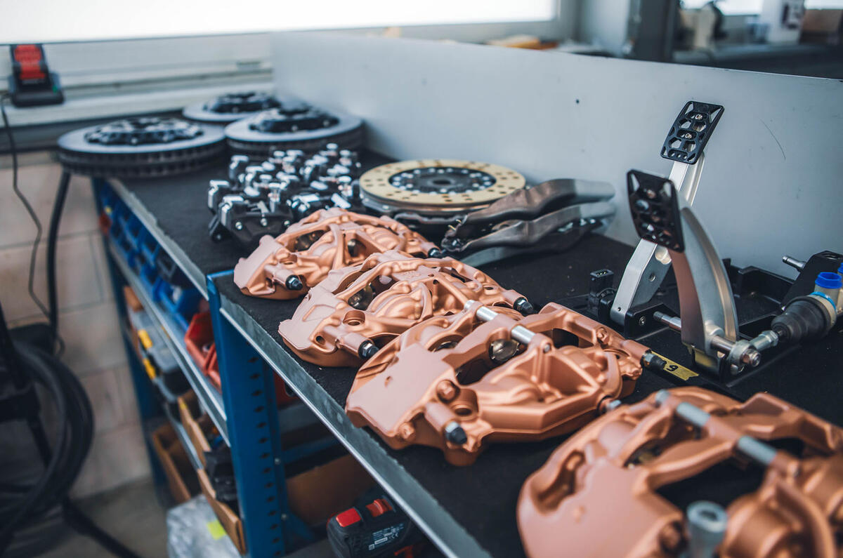 donkervoort f22 review 2023 27 components donkervoort f22 review 2023 27 components