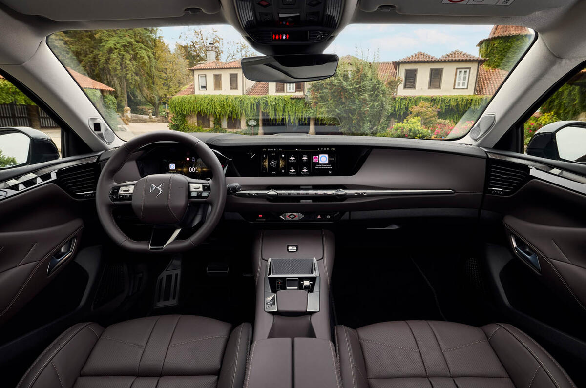 DS No4 PHEV review 2025 006