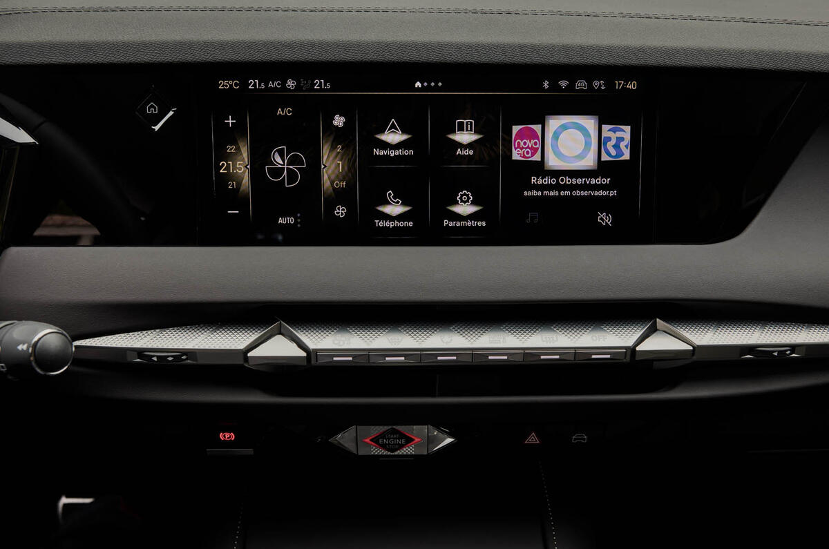 DS No4 PHEV review 2025 009