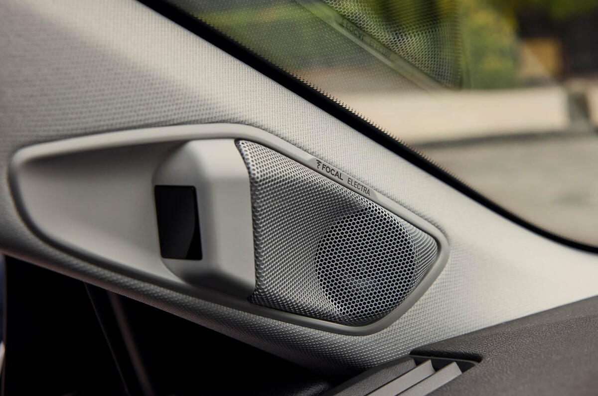 DS No4 PHEV review 2025 011