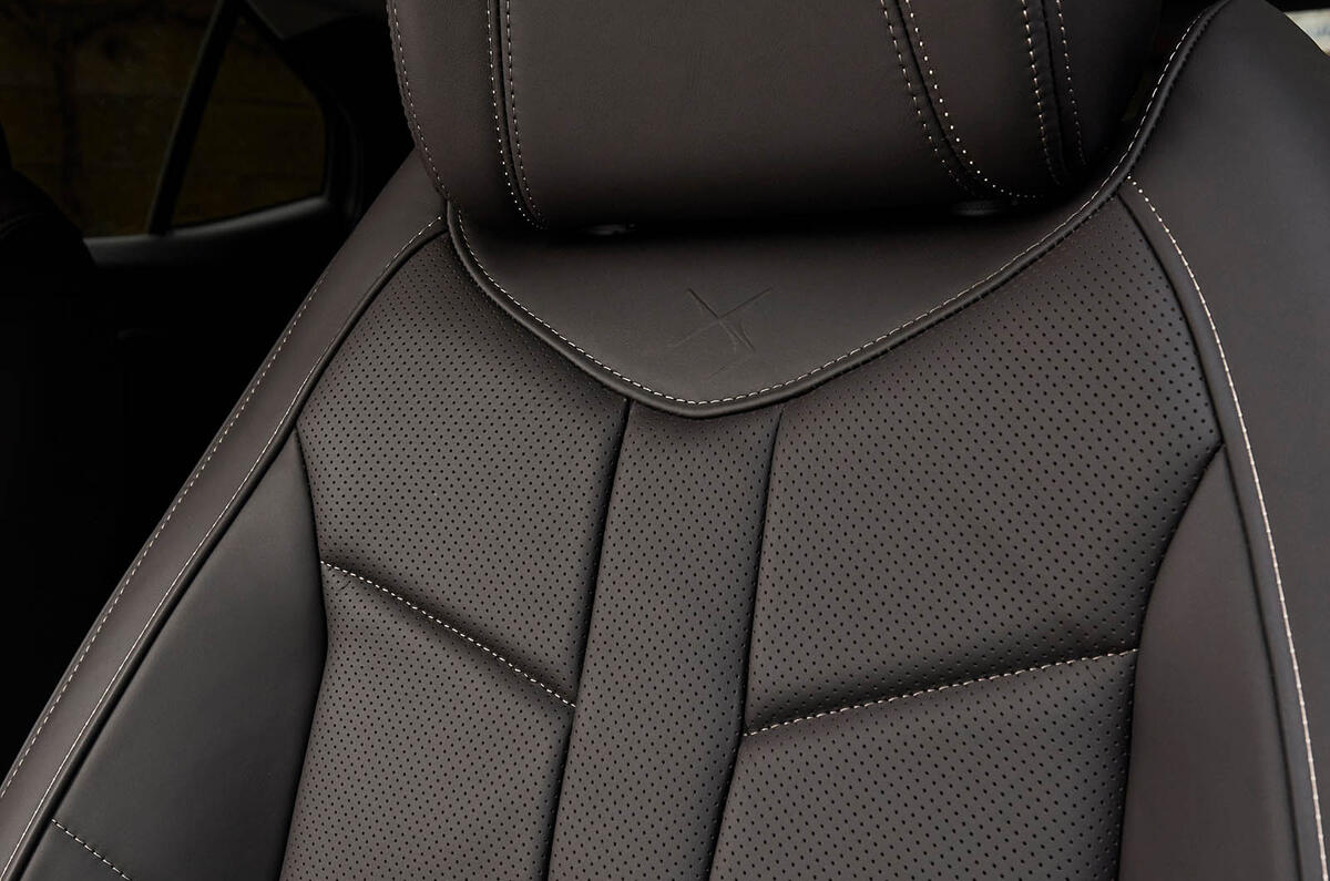 DS No4 PHEV review 2025 013