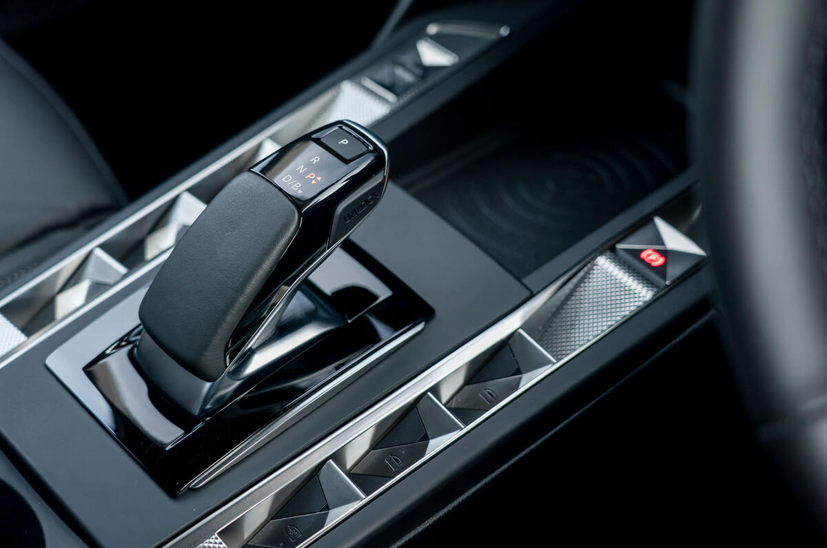 DS3 2025 Review centre console 50 DS3 2025 Review centre console 50