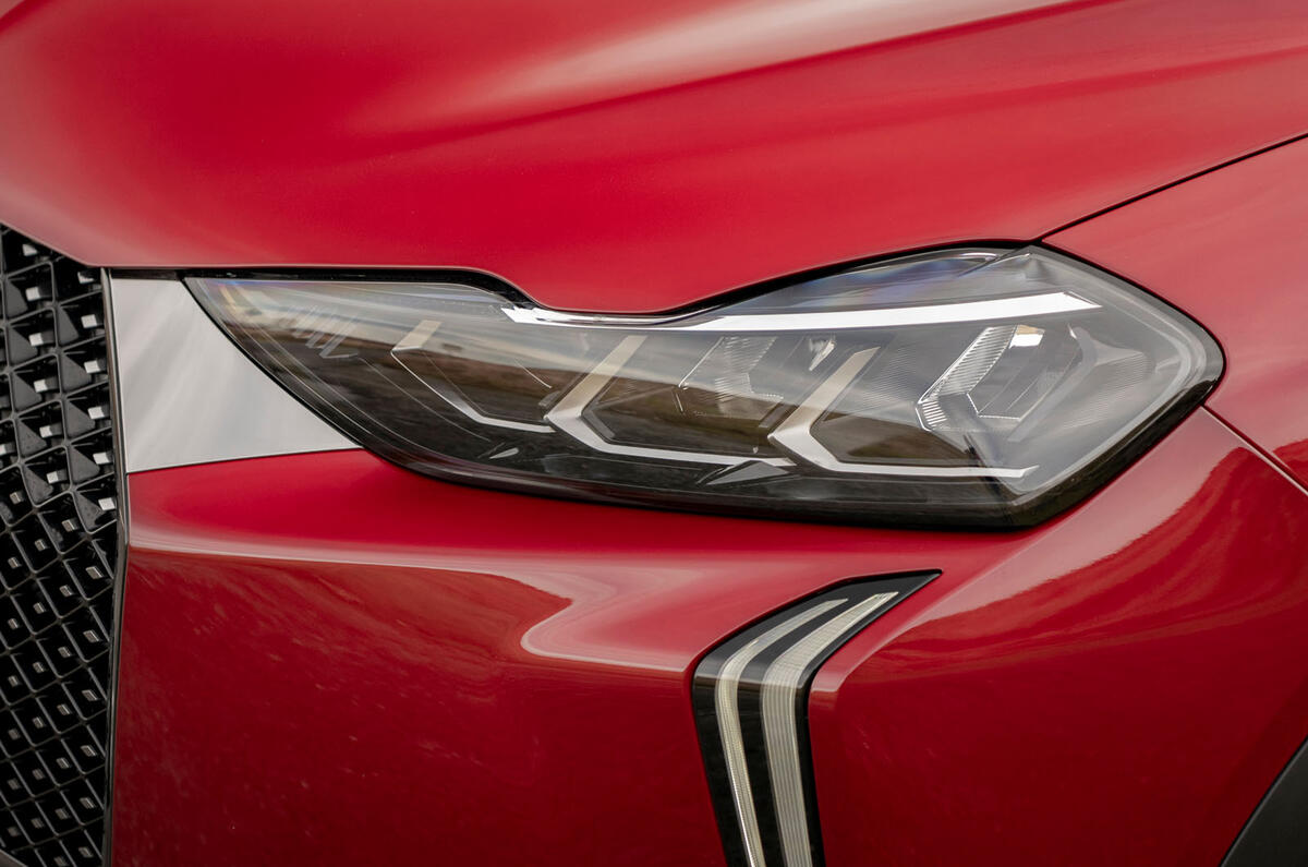 DS3 2025 Review headlight 38 DS3 2025 Review headlight 38