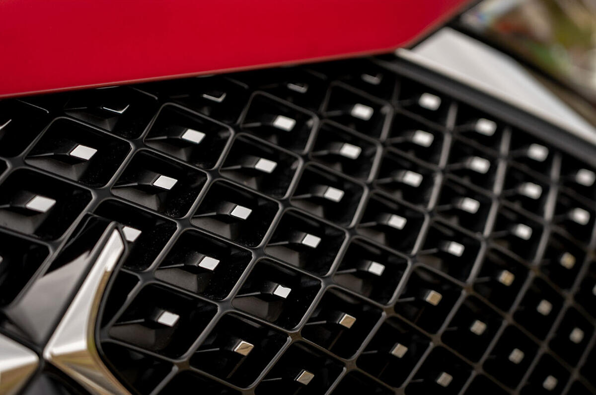 ds3 review 2024 04 grill