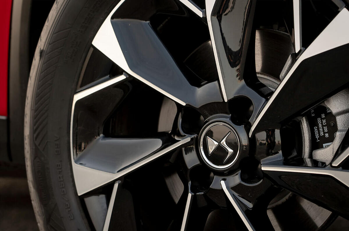 ds3 review 2024 08 wheel