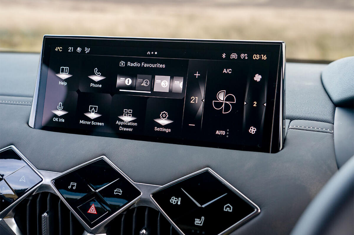 ds3 review 2024 13 infotainment