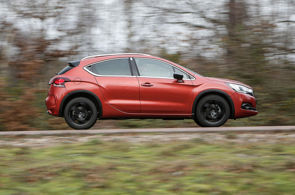 Typical A-road bumps are dealt with competently by the DS 4 Crossback