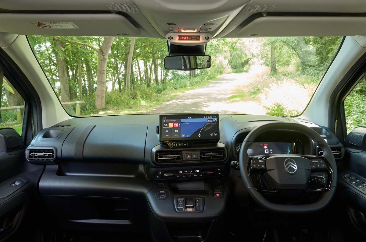E Berlingo UK 2024 interior lead E Berlingo UK 2024 interior lead
