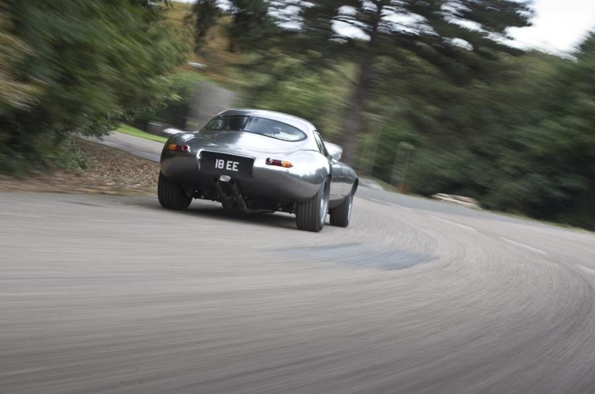 E-type GT Coupé rear cornering