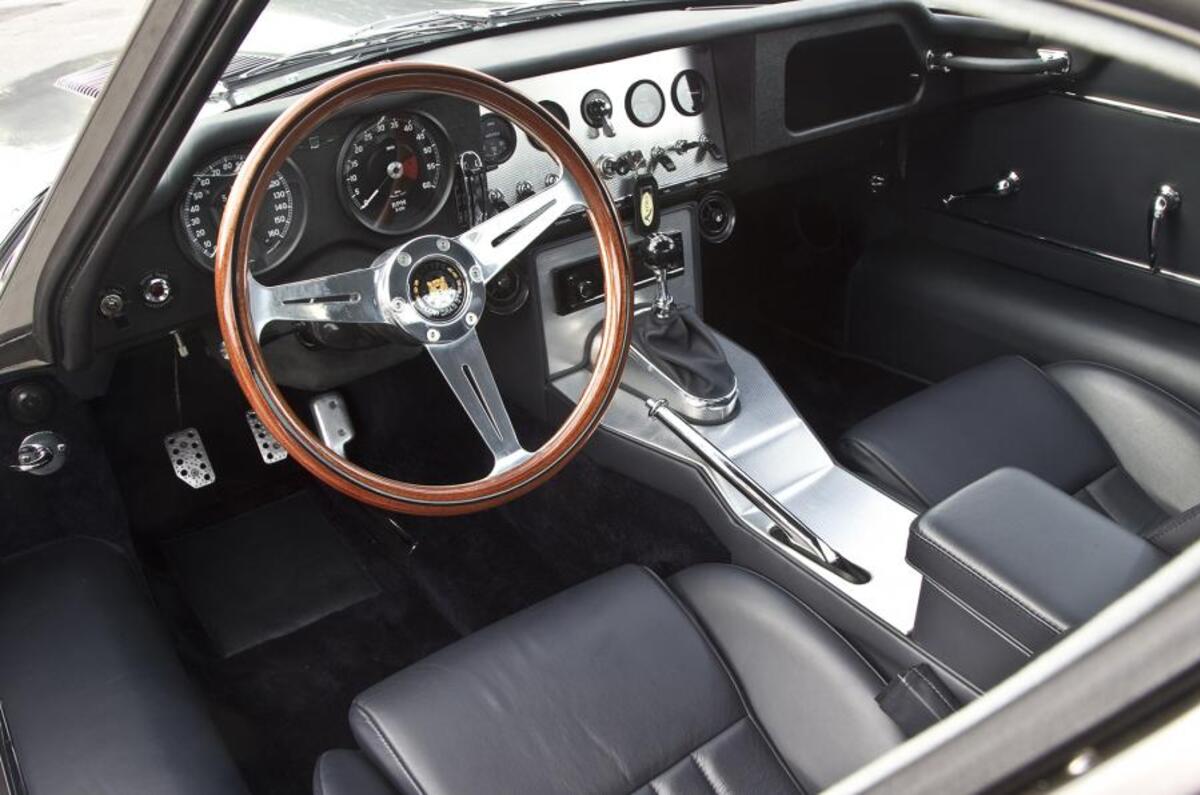 Eagle E-type GT Coupé dashboard