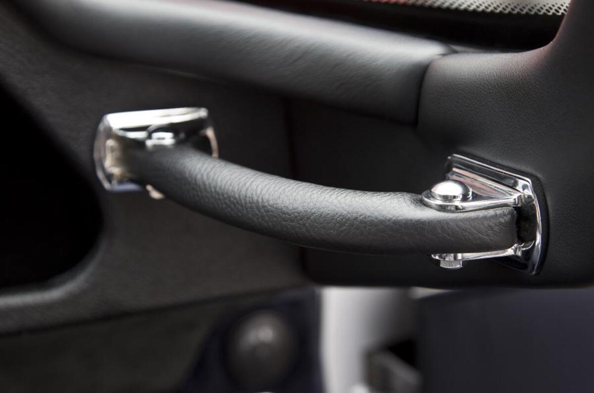 GT Coupé's leather door handle