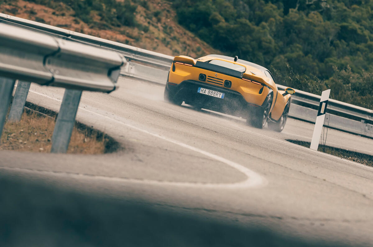 Ferrari 849 Testarossa review 2026 006