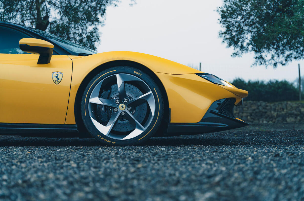 Ferrari 849 Testarossa review 2026 012