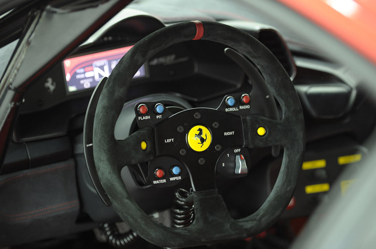 Ferrari reveals 458 Challenge