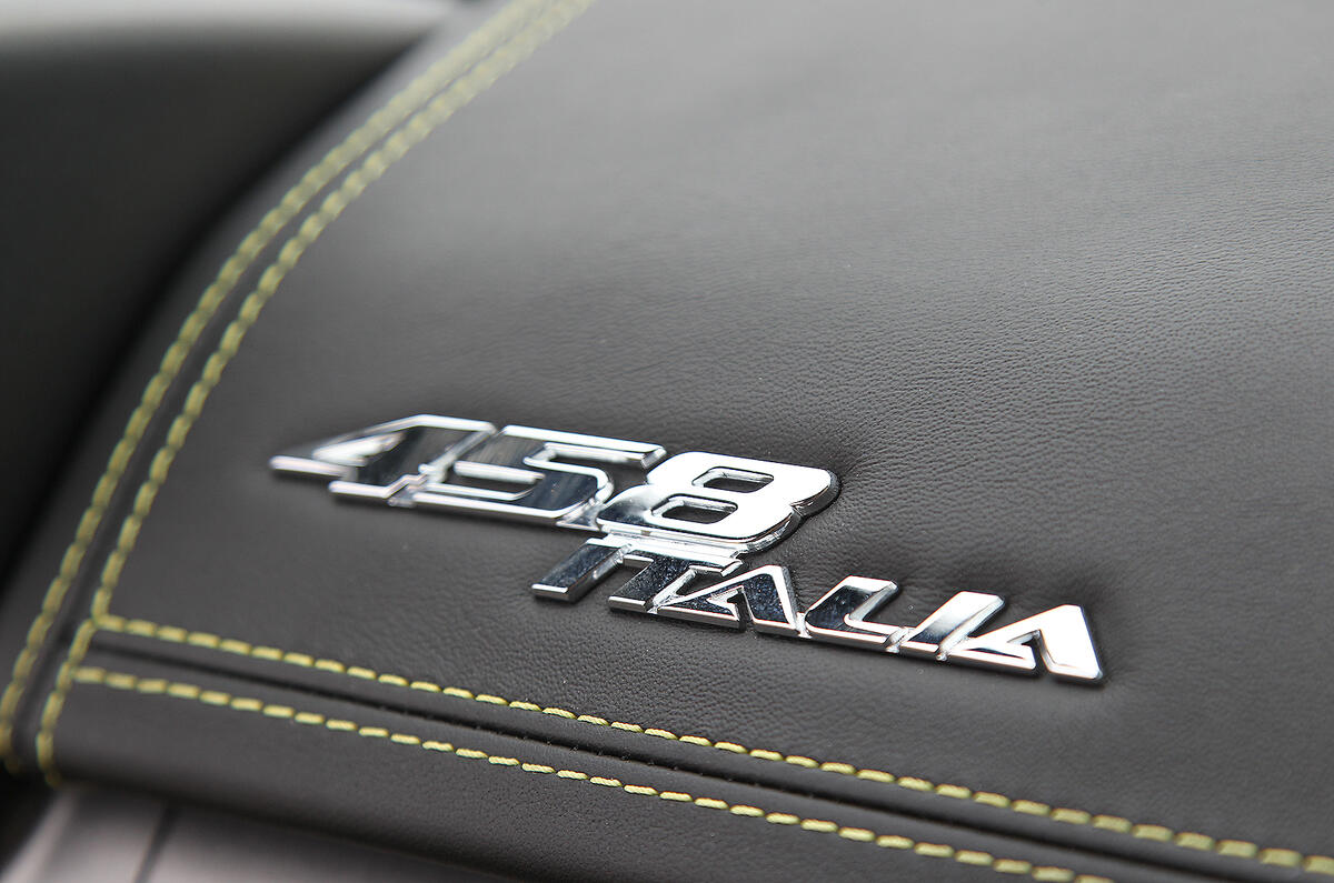 Badge Ferrari 458 Italia
