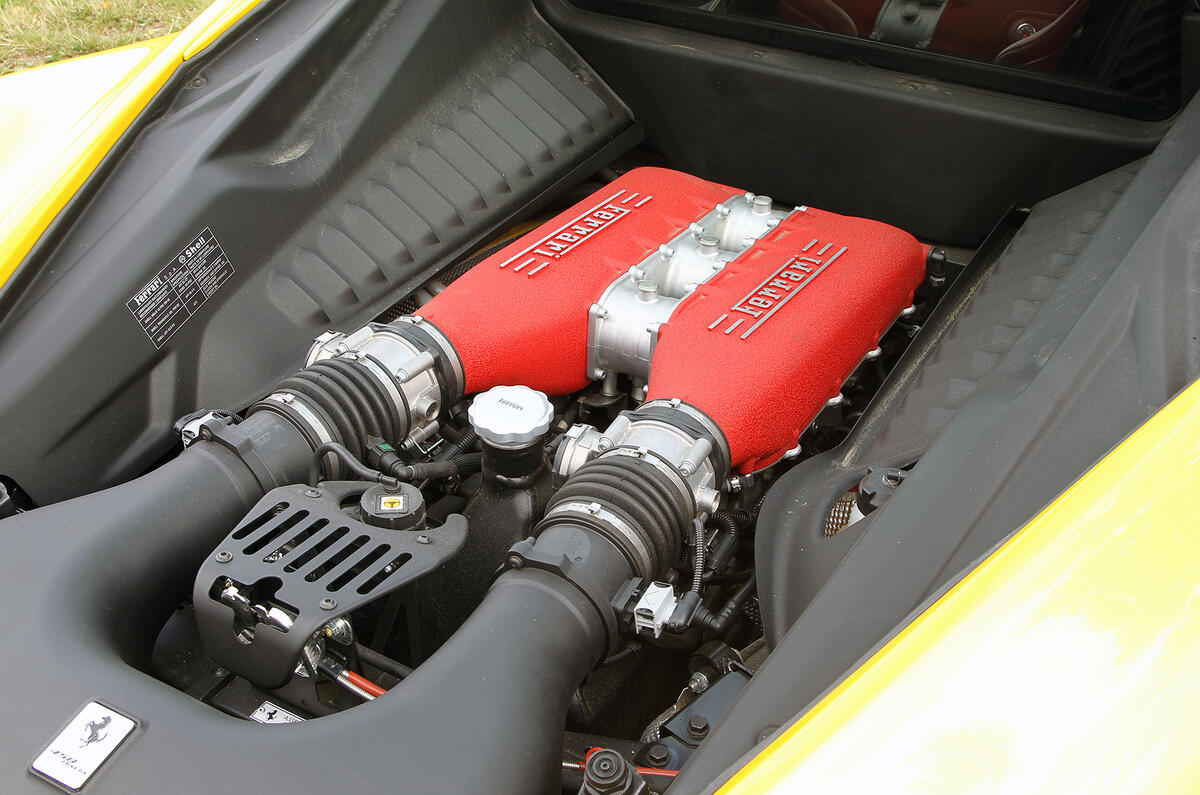 Moteur V8 Ferrari 458 de 4,5 litres