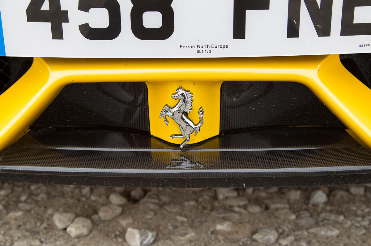 Ferrari 458 Speciale badging