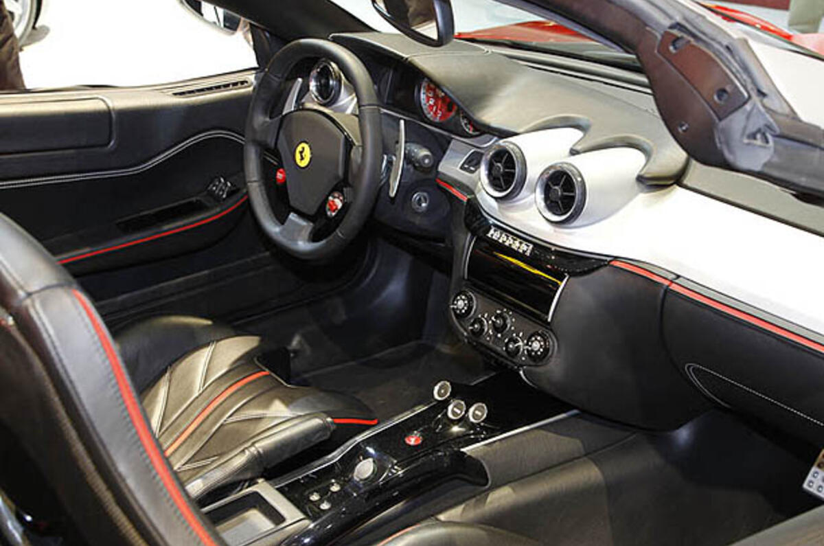 no title Paris motor show: Ferrari SA APERTA