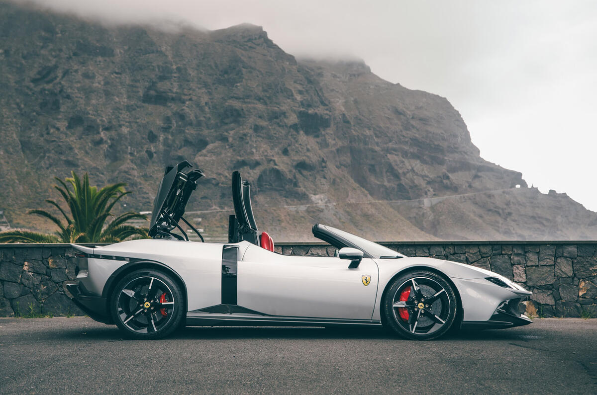 Ferrari 849 Testarossa Spider review 2026 003
