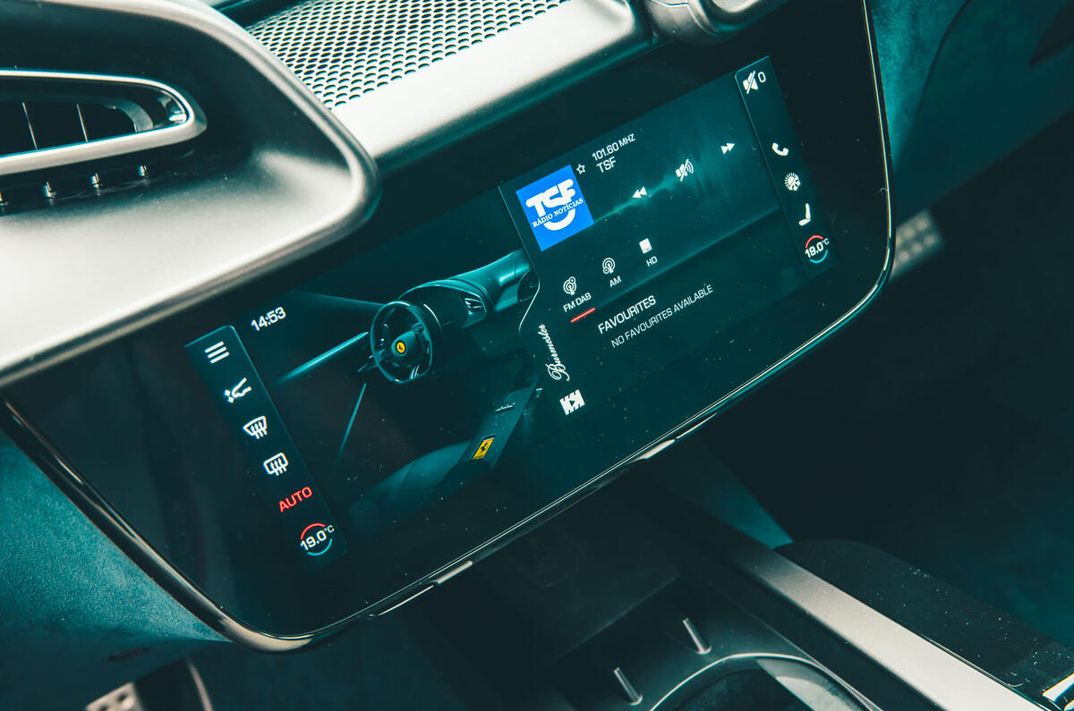 Ferrari Amafi review 2025 087