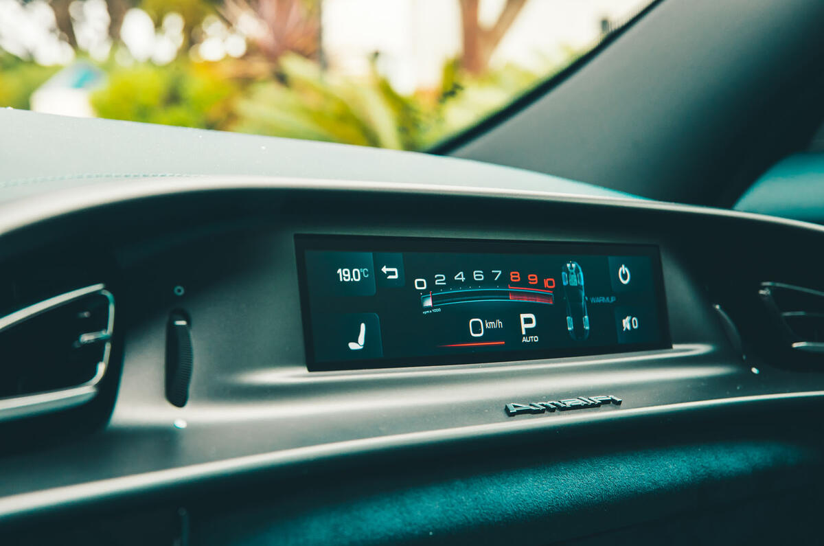 Ferrari Amafi review 2025 088