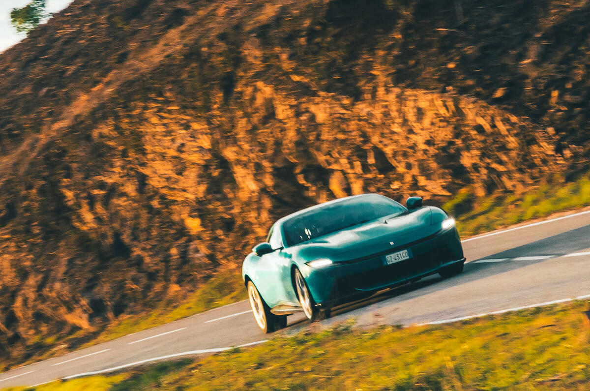 Ferrari Amafi review 2025 095