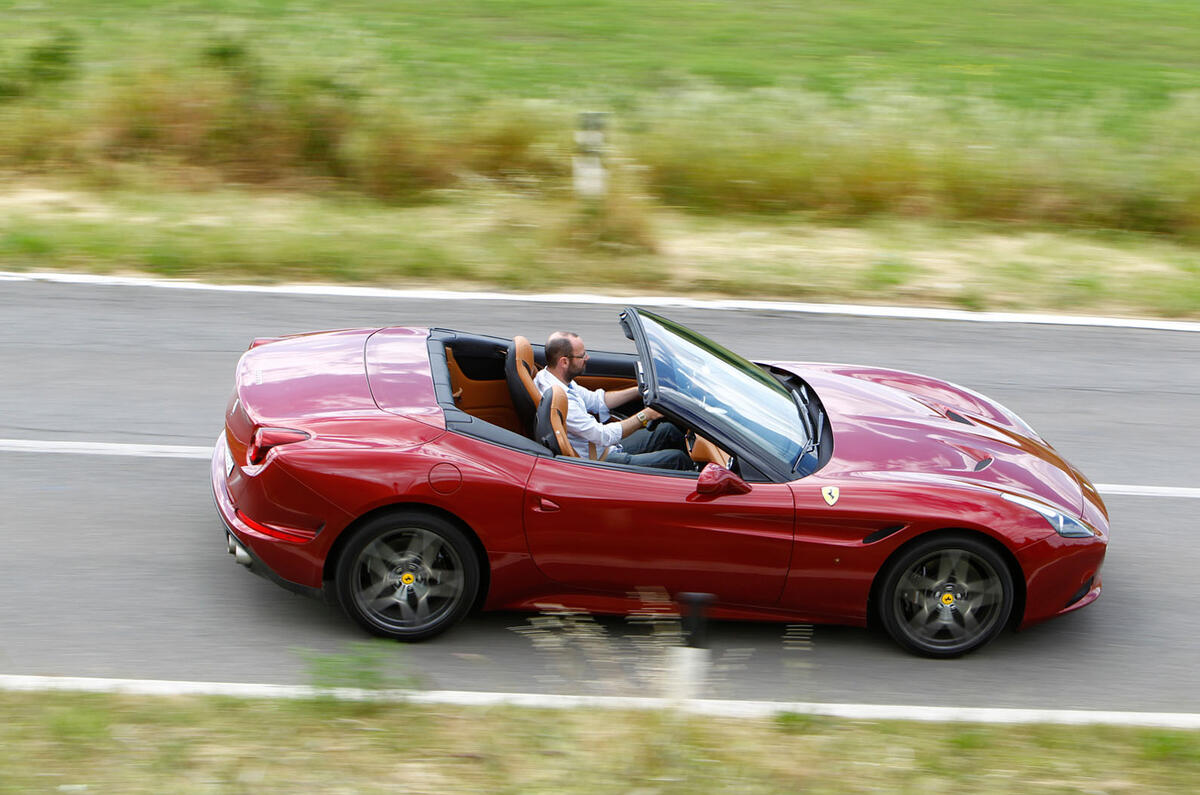 196mph Ferrari California T