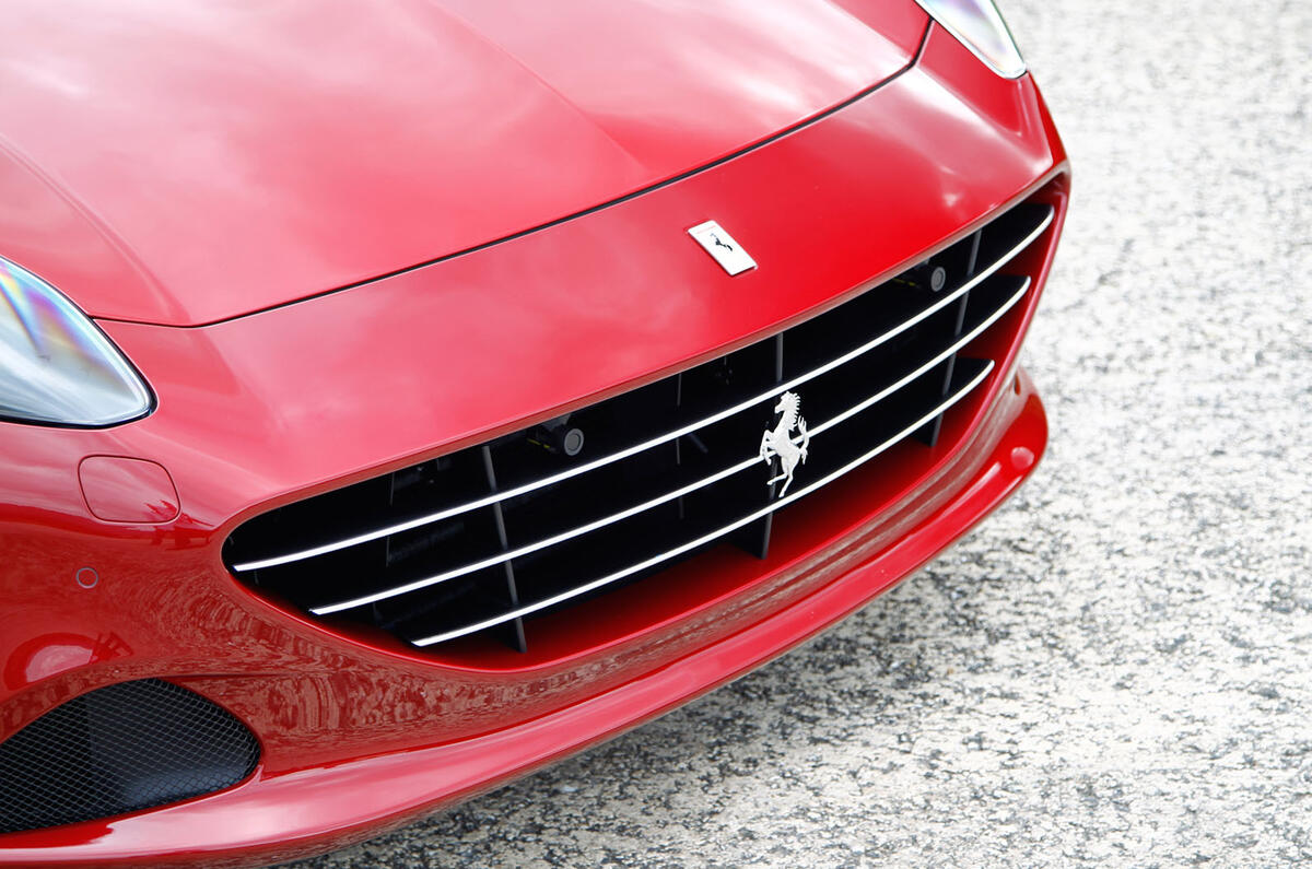Ferrari California T front grille