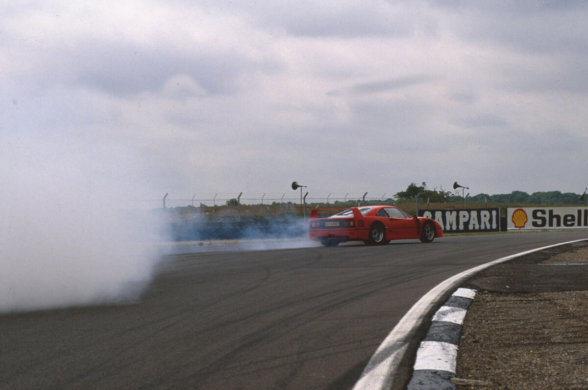 Drifting the Ferrari F40