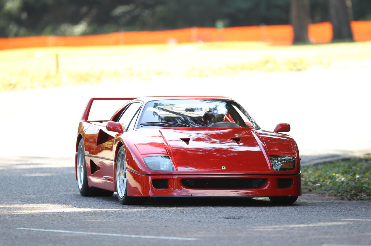 Ferrari F40 cornering