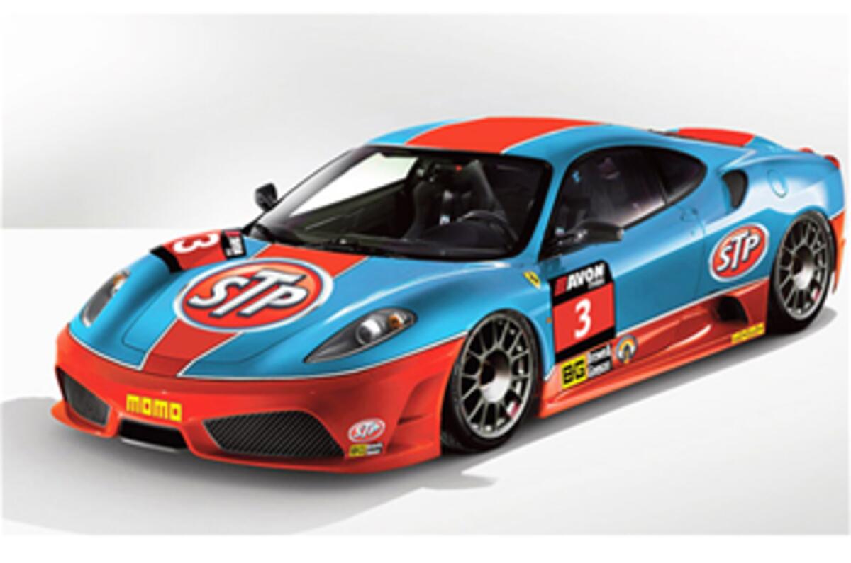 Ferrari to race in iconic colours