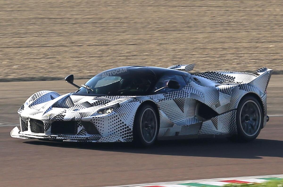 Hard-core LaFerrari XX spotted testing ahead of 2015 launch