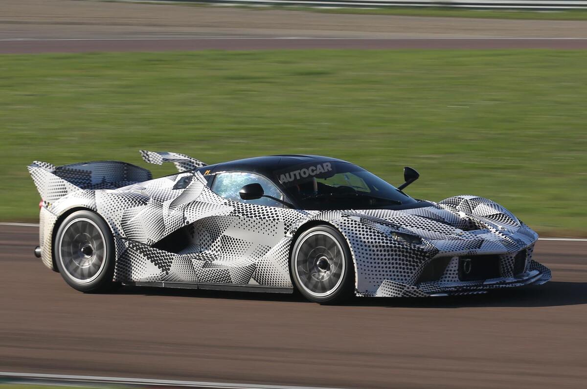 Hard-core LaFerrari XX spotted testing ahead of 2015 launch