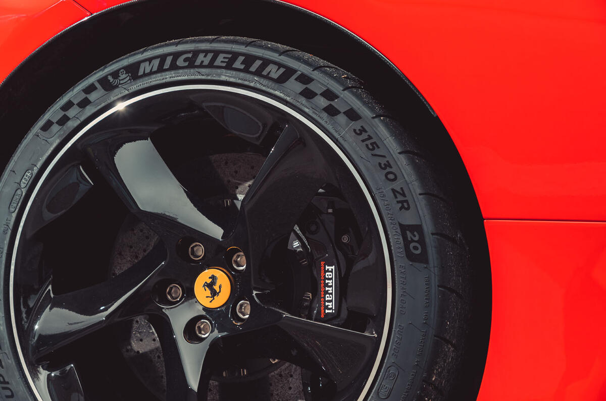 ferrari sf90 xx stradale 2023 10 wheel ferrari sf90 xx stradale 2023 10 wheel