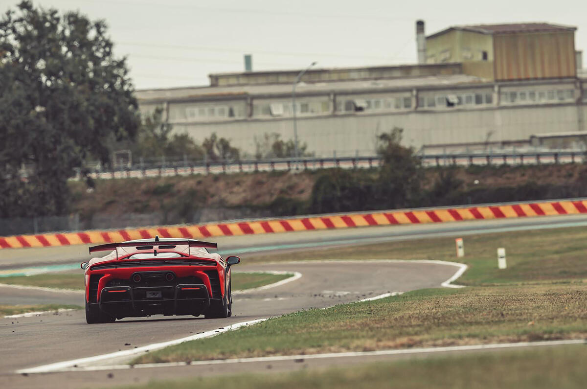 ferrari sf90 xx stradale 2023 20 panning rear ferrari sf90 xx stradale 2023 20 panning rear