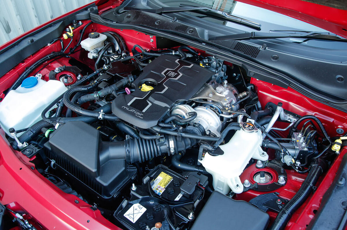 2.0-litre Fiat Spider petrol engine