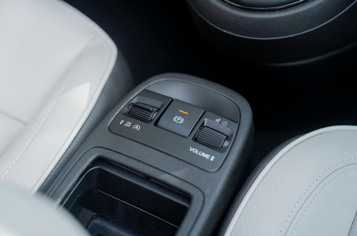 Fiat 500 Hybrid 2026 063