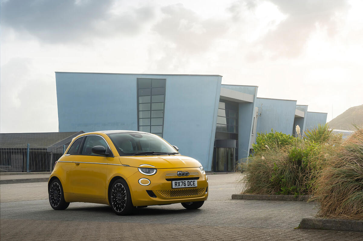 Fiat 500 Hybrid 2026 070