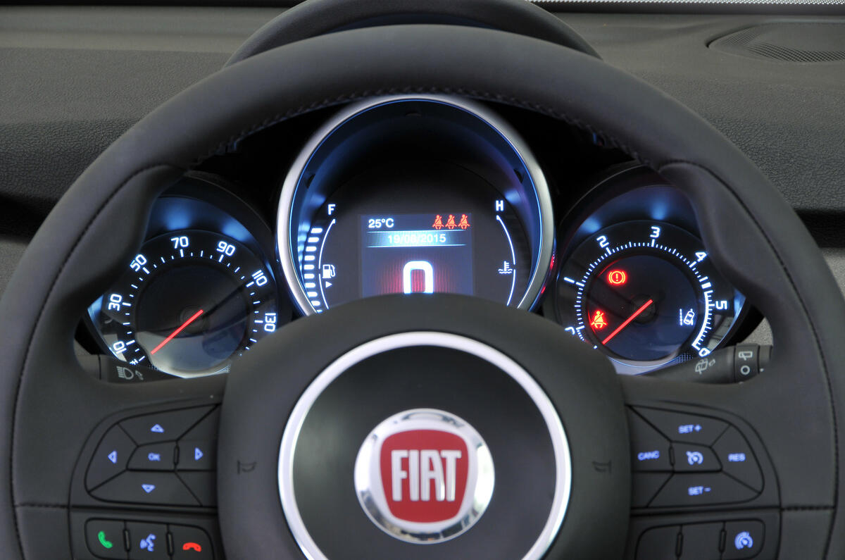 Fiat 500X instrument cluster