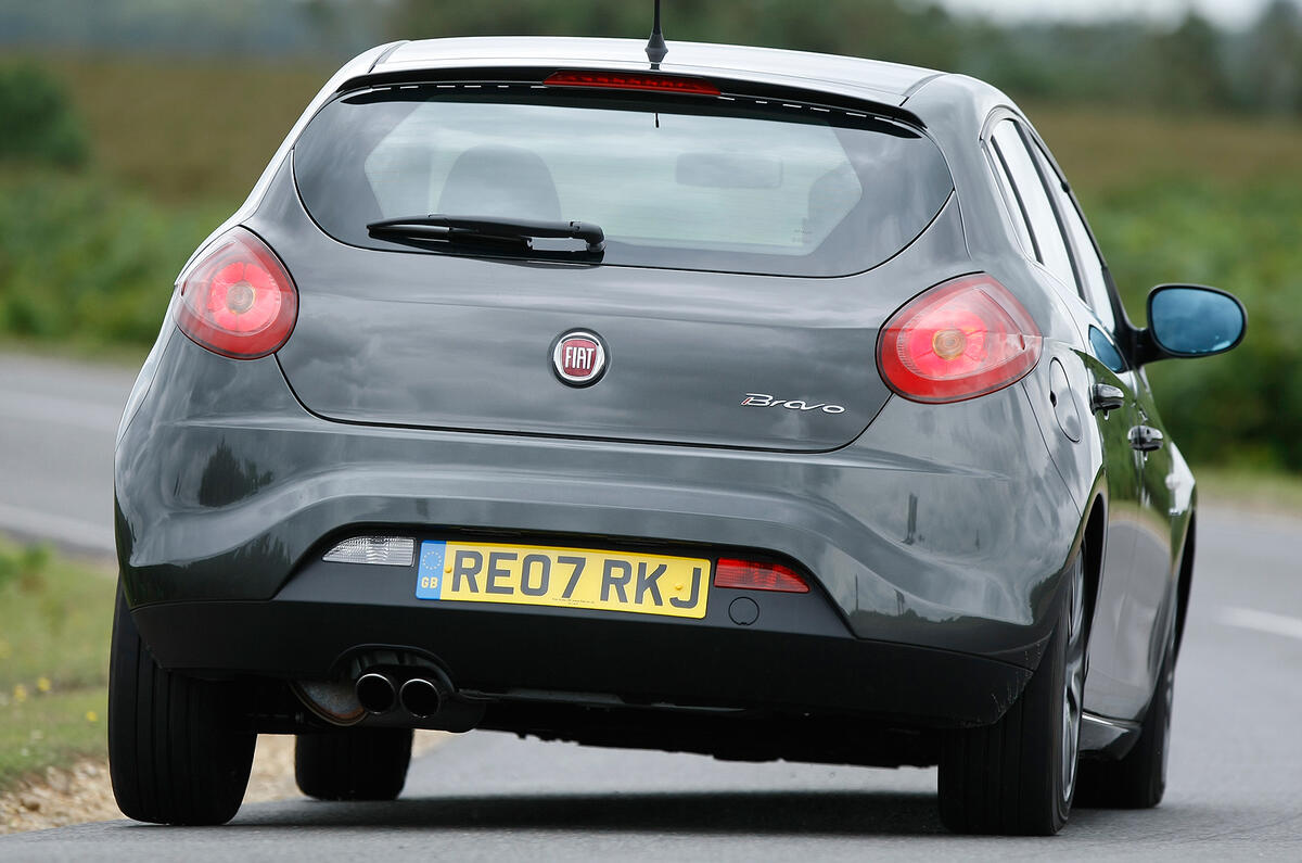 Fiat Bravo rear cornering