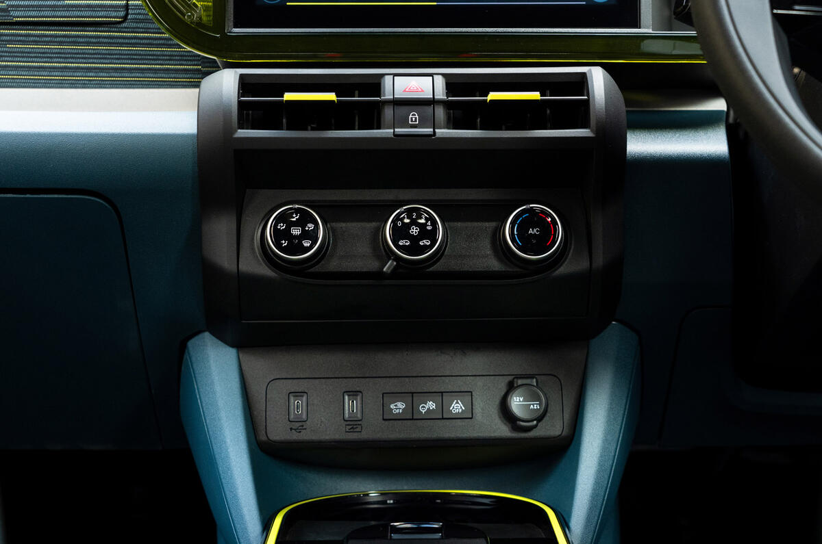 Fiat Grande Panda Electric review 2026 018