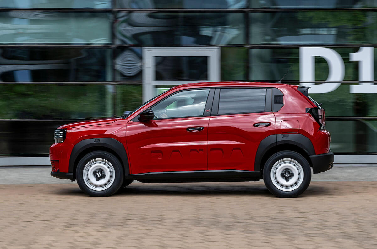 Fiat Grande Panda review 2025 003 side panning Fiat Grande Panda review 2025 003 side panning