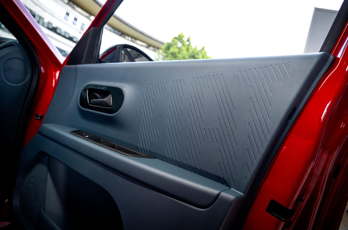 Fiat Grande Panda review 2025 013 door card Fiat Grande Panda review 2025 013 door card