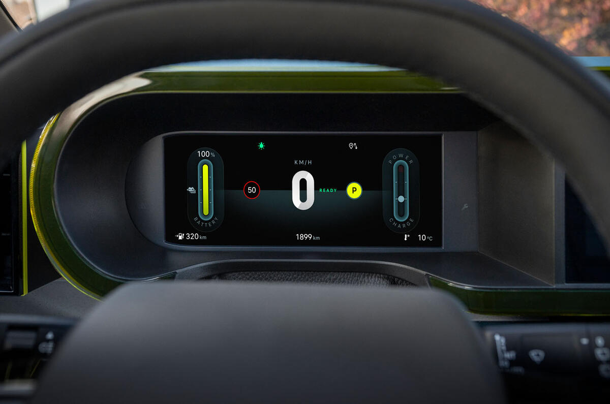 Fiat Grande Panda review 2025 016 screen Fiat Grande Panda review 2025 016 screen